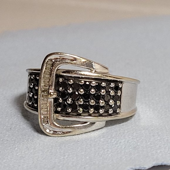 ๐ 14K White Gold Buckle Ring w/Diamonds - Picture 3 of 9